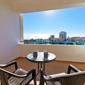 https://off-course-seaview-apartment.larnacahotels.org