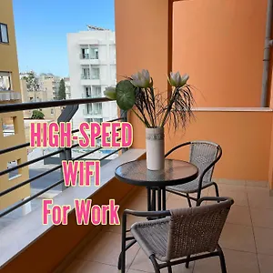 https://apt-vip-on-makenzie-beach.protaras-cy-hotels.com